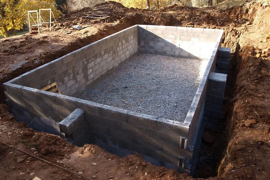 Different pool concreting methods